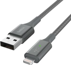 Linksys Belkin BOOST CHARGE Smart - Lightning-Kabel - USB männlich zu Lightning männlich - 1.2 m - Grau - für Apple iPad/iPhone/iPod (Lightning) (CAA007BT04GR)